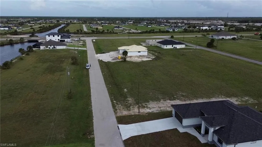 4106 NW 39th Street Cape Coral, FL 33993