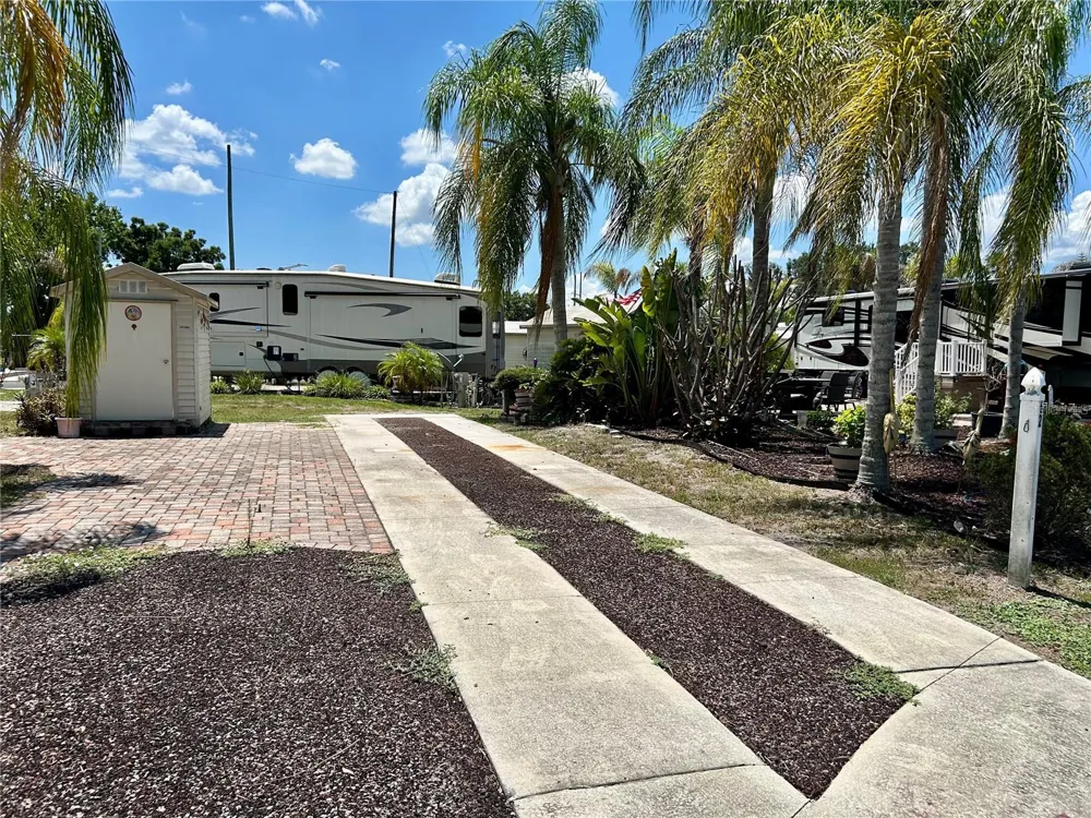 2928 BIRDIE DRIVE Bowling Green, FL 33834