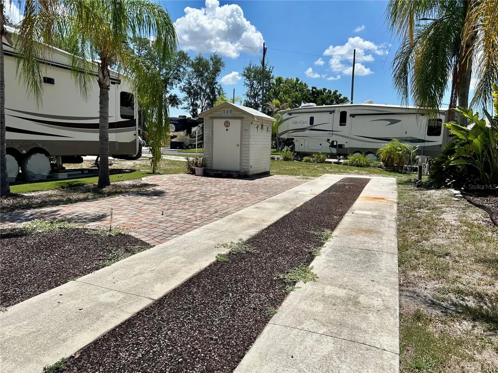 2928 BIRDIE DRIVE Bowling Green, FL 33834