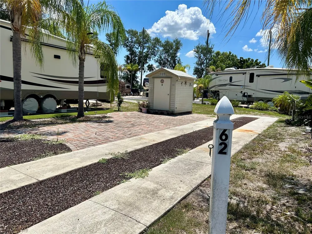 2928 BIRDIE DRIVE Bowling Green, FL 33834