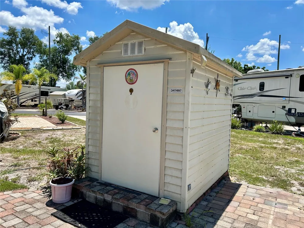 2928 BIRDIE DRIVE Bowling Green, FL 33834