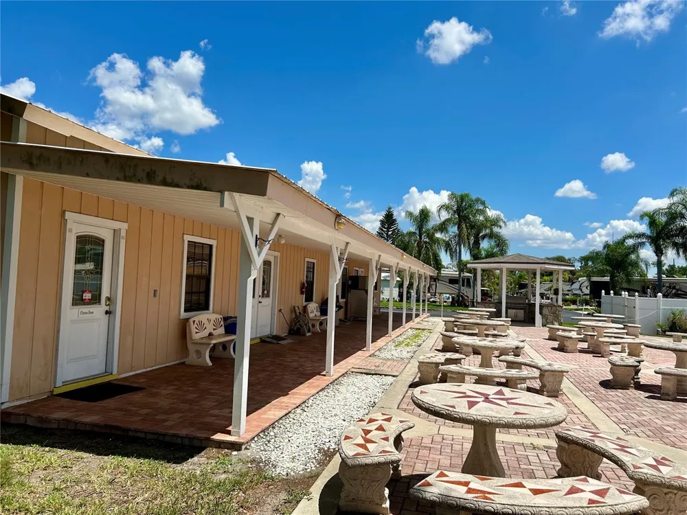 2928 BIRDIE DRIVE Bowling Green, FL 33834