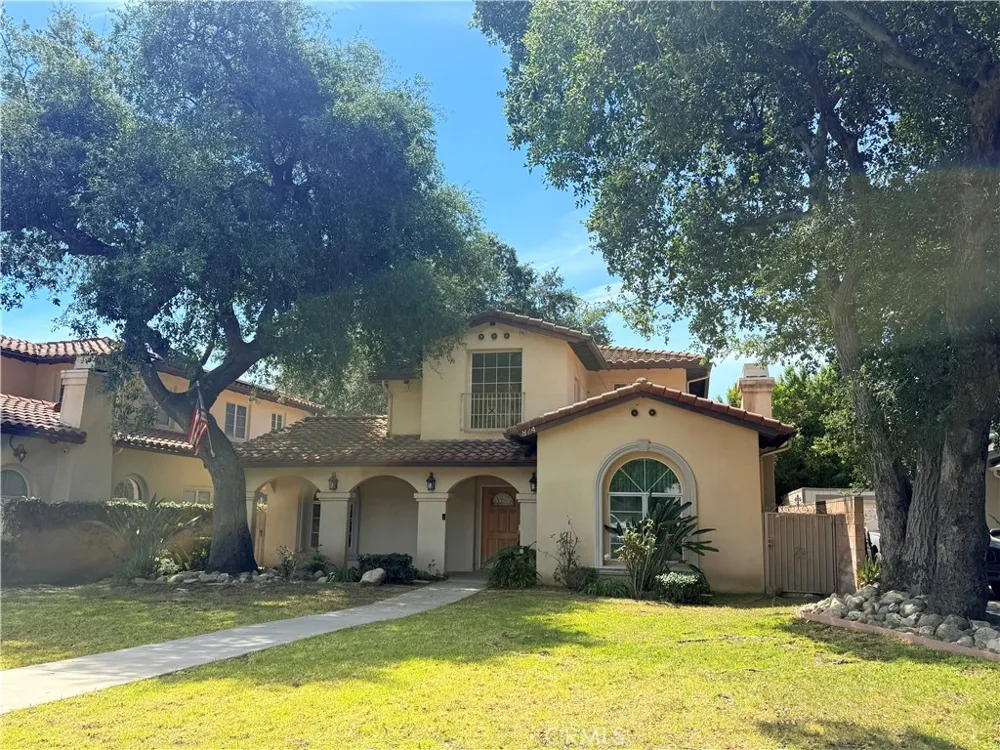 824 Ocean View Avenue Monrovia, CA 91016