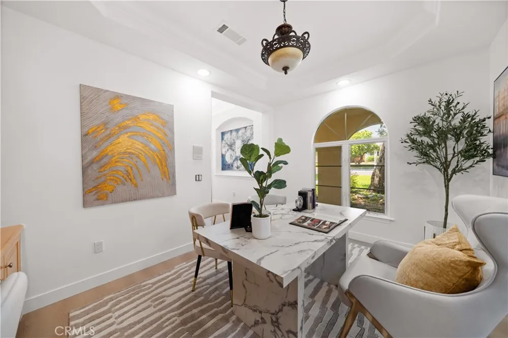 824 Ocean View Avenue Monrovia, CA 91016