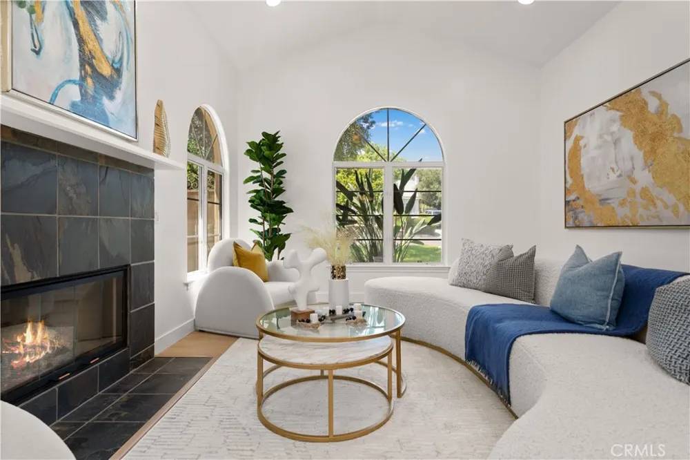 824 Ocean View Avenue Monrovia, CA 91016