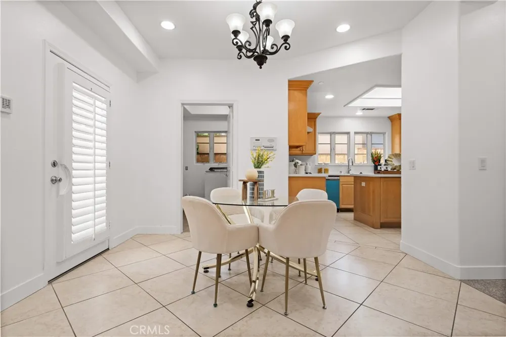 824 Ocean View Avenue Monrovia, CA 91016