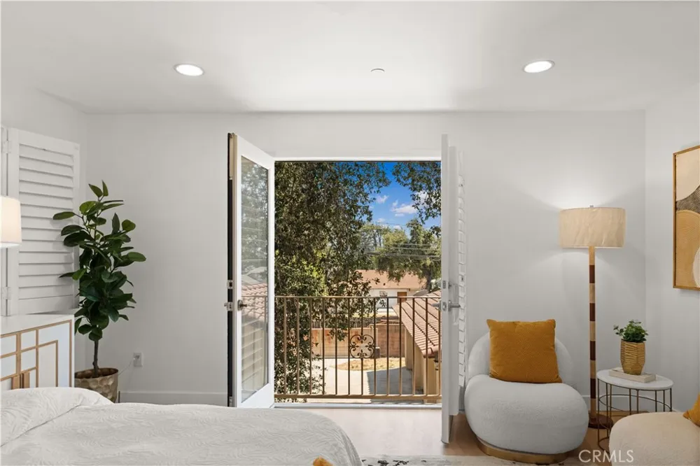 824 Ocean View Avenue Monrovia, CA 91016