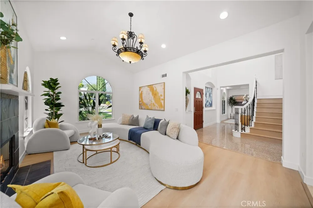 824 Ocean View Avenue Monrovia, CA 91016
