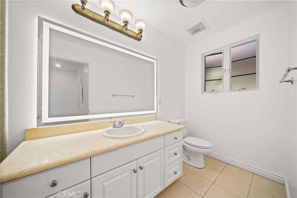824 Ocean View Avenue Monrovia, CA 91016