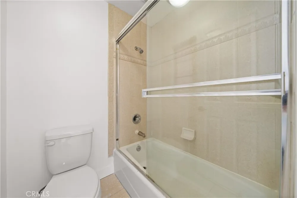 824 Ocean View Avenue Monrovia, CA 91016