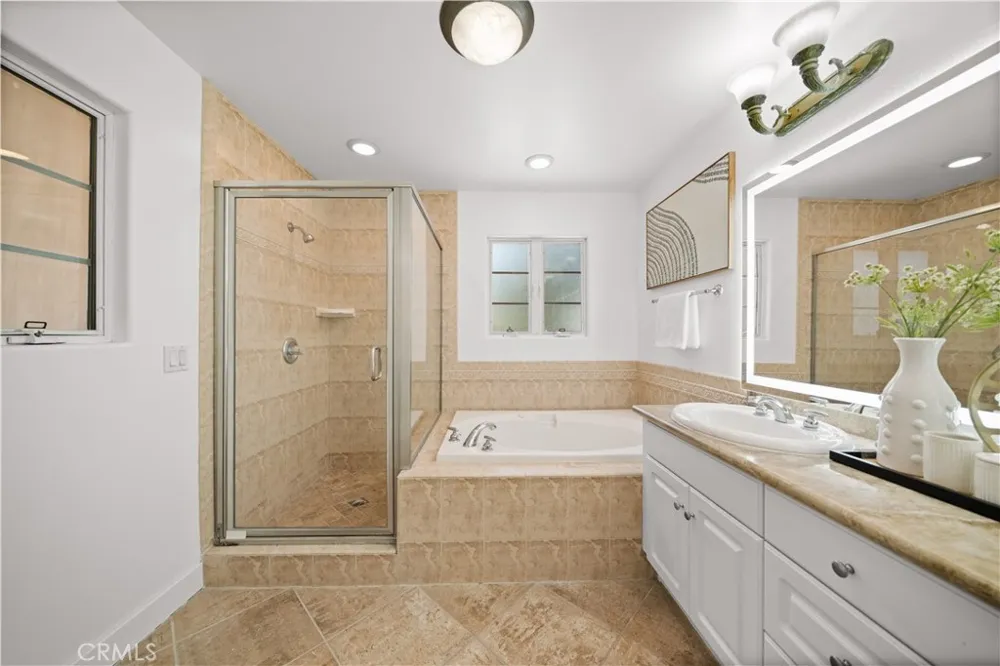 824 Ocean View Avenue Monrovia, CA 91016
