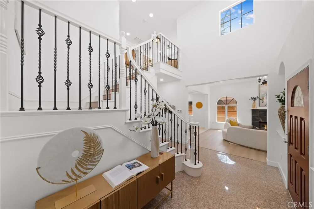 824 Ocean View Avenue Monrovia, CA 91016