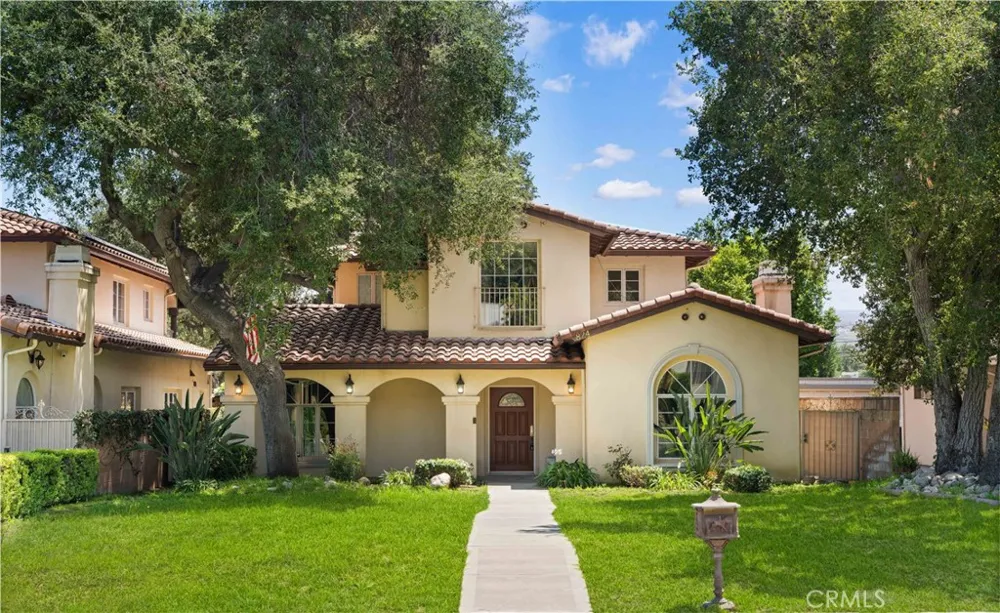 824 Ocean View Avenue Monrovia, CA 91016