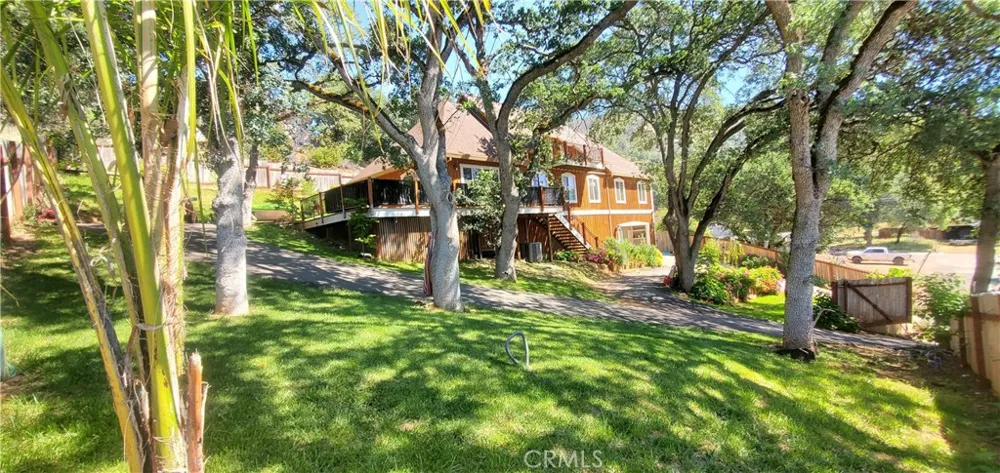 10458 Chatten Court Clearlake Oaks, CA 95423
