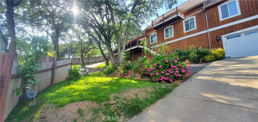 10458 Chatten Court Clearlake Oaks, CA 95423