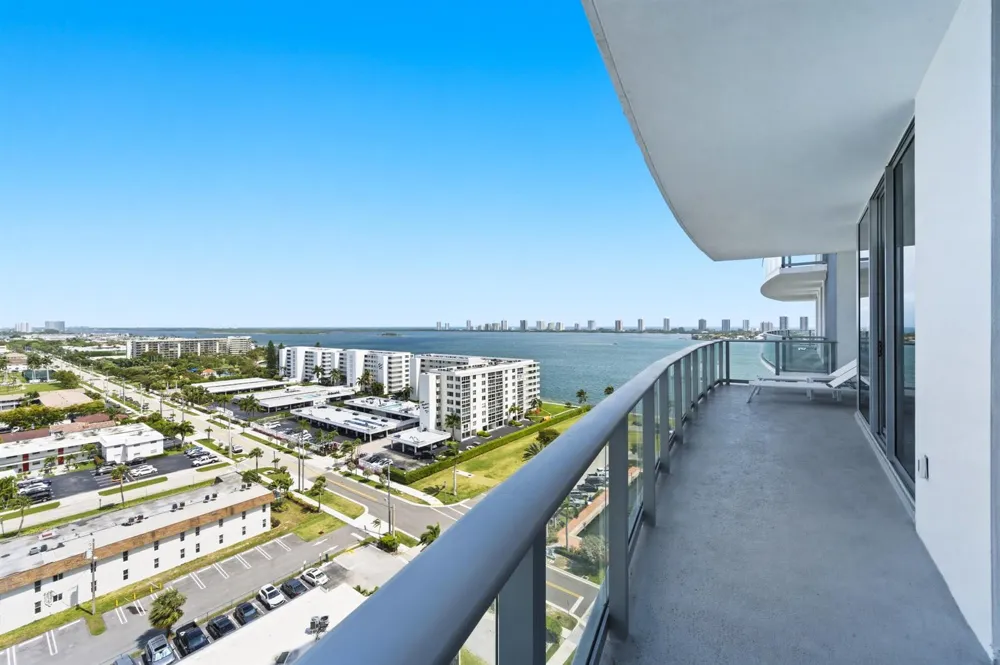 220 Lake Shore Drive #1205 Lake Park, FL 33403