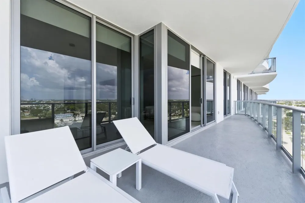 220 Lake Shore Drive #1205 Lake Park, FL 33403