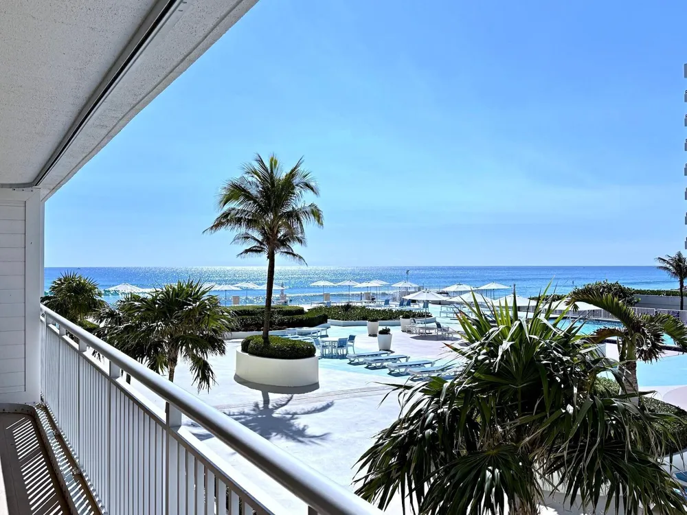 3546 S Ocean Boulevard #305 South Palm Beach, FL 33480