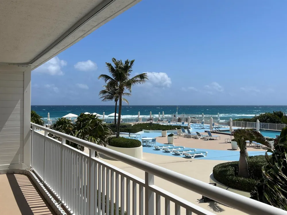 3546 S Ocean Boulevard #305 South Palm Beach, FL 33480