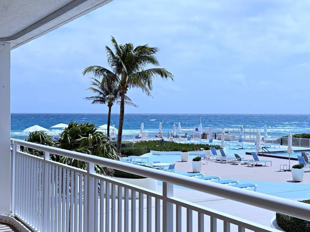 3546 S Ocean Boulevard #305 South Palm Beach, FL 33480