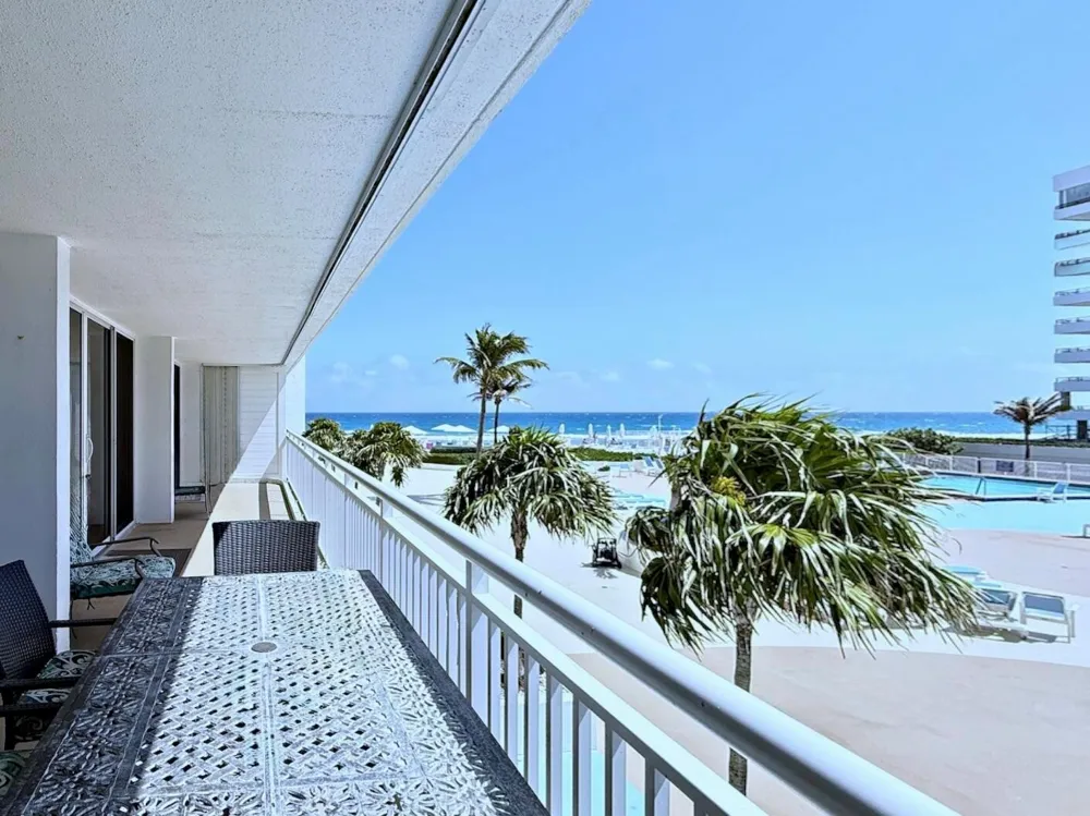 3546 S Ocean Boulevard #305 South Palm Beach, FL 33480