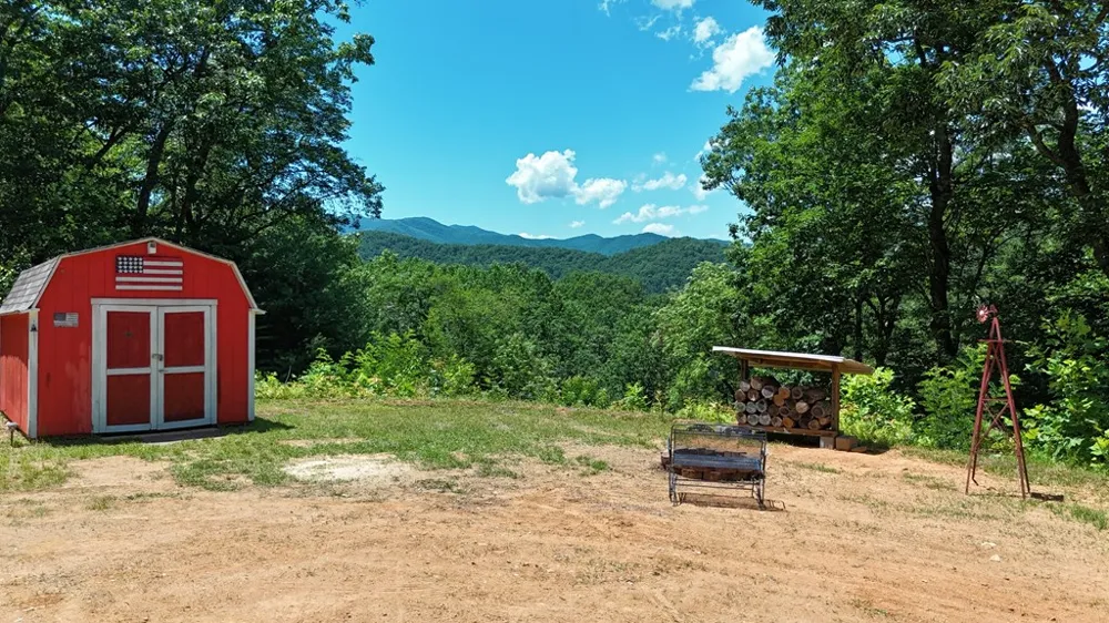 Chalk Hill Rd Franklin, NC 28734