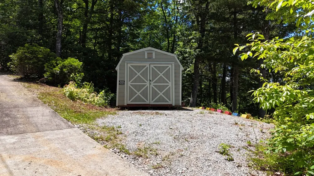 Chalk Hill Rd Franklin, NC 28734