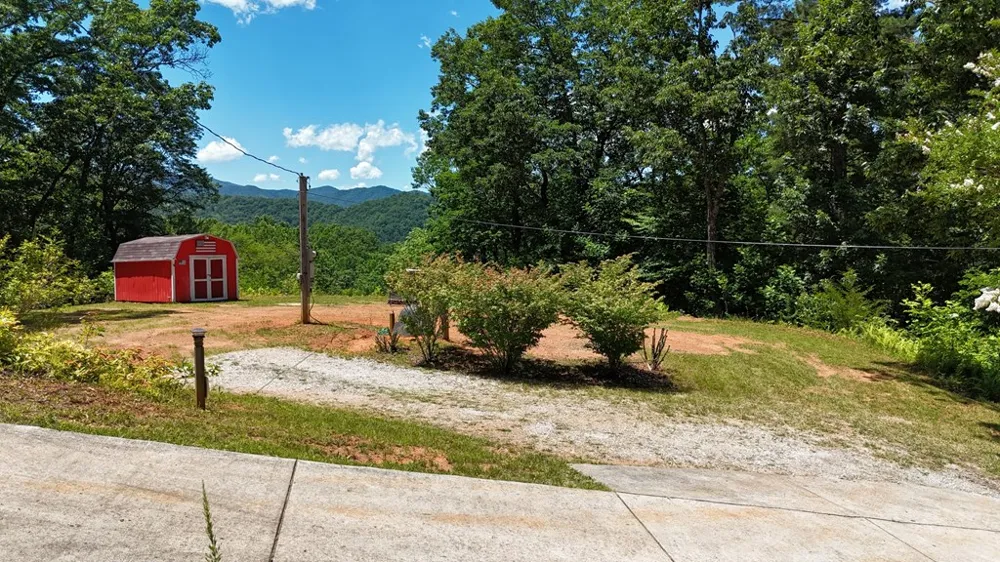 Chalk Hill Rd Franklin, NC 28734