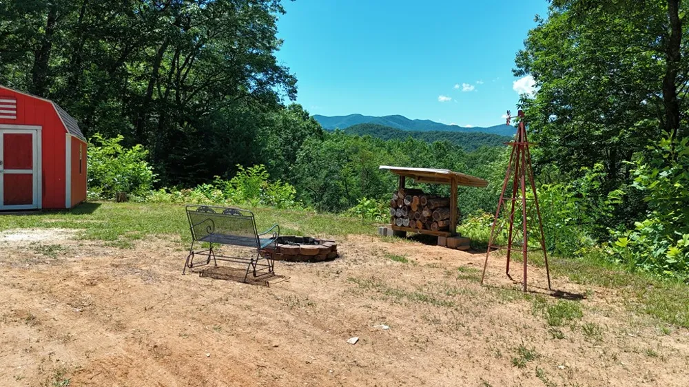 Chalk Hill Rd Franklin, NC 28734
