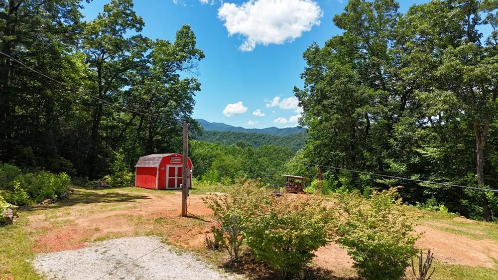 Chalk Hill Rd Franklin, NC 28734