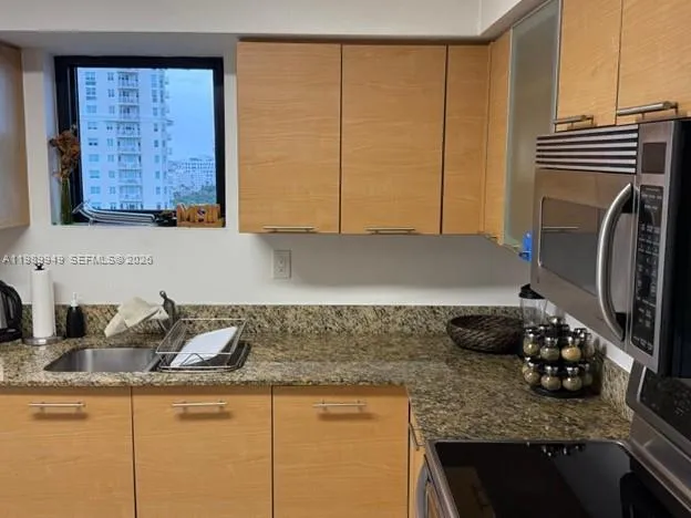 3300 NE 191st St #1706 Aventura, FL 33180