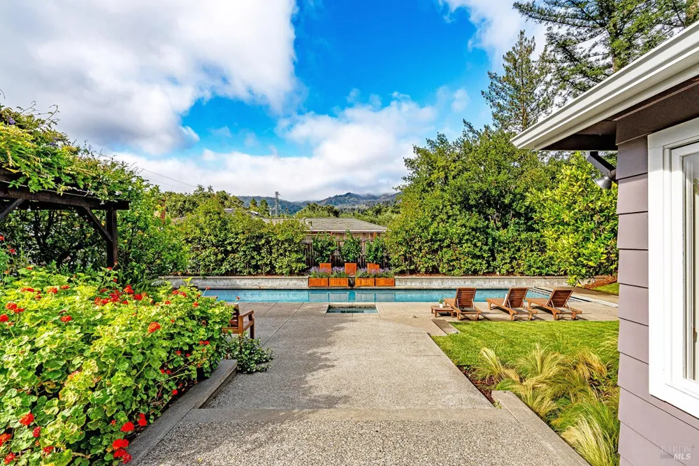 1615 Scott Street St. Helena, CA 94574