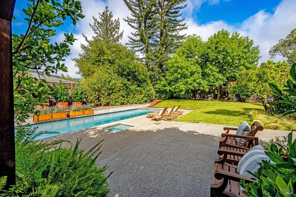 1615 Scott Street St. Helena, CA 94574