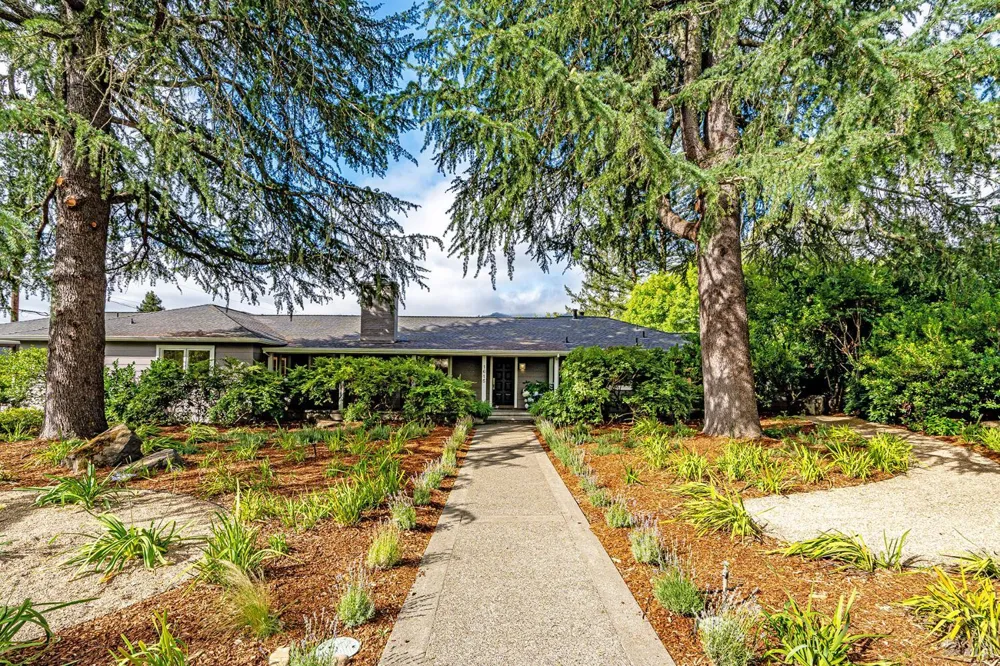 1615 Scott Street St. Helena, CA 94574