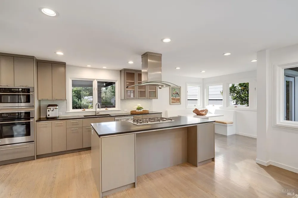 1615 Scott Street St. Helena, CA 94574