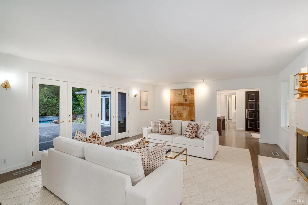 1615 Scott Street St. Helena, CA 94574