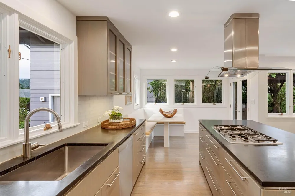 1615 Scott Street St. Helena, CA 94574