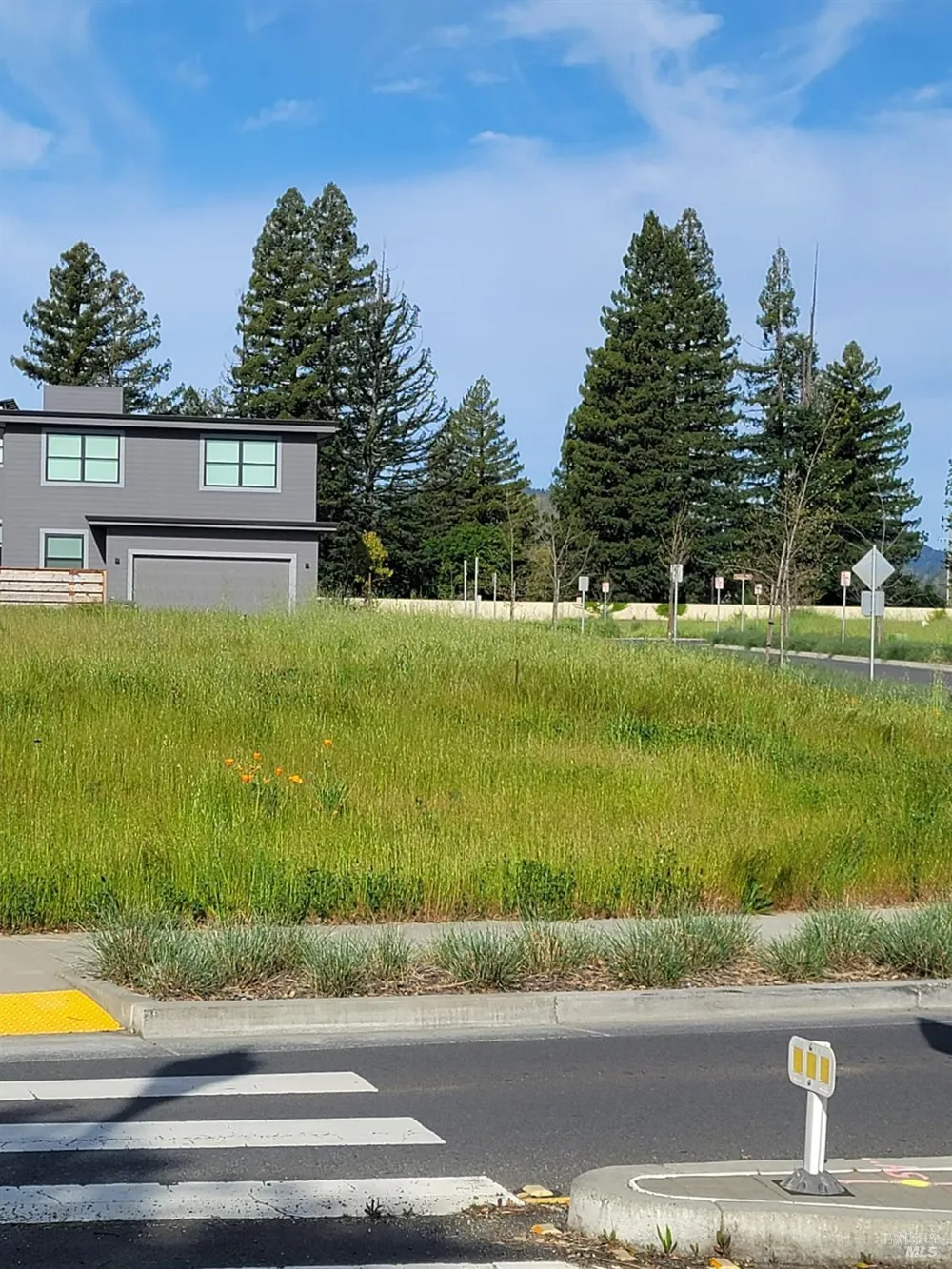 1021 Grove Street Healdsburg, CA 95448