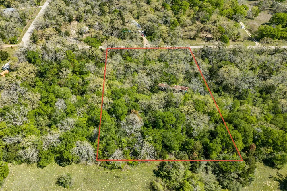 1156 Deerwood Drive Elgin, TX 78621