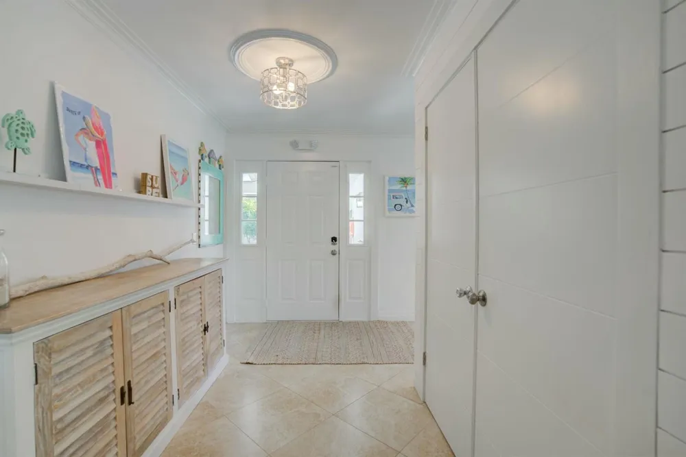 547 Marlin Road North Palm Beach, FL 33408