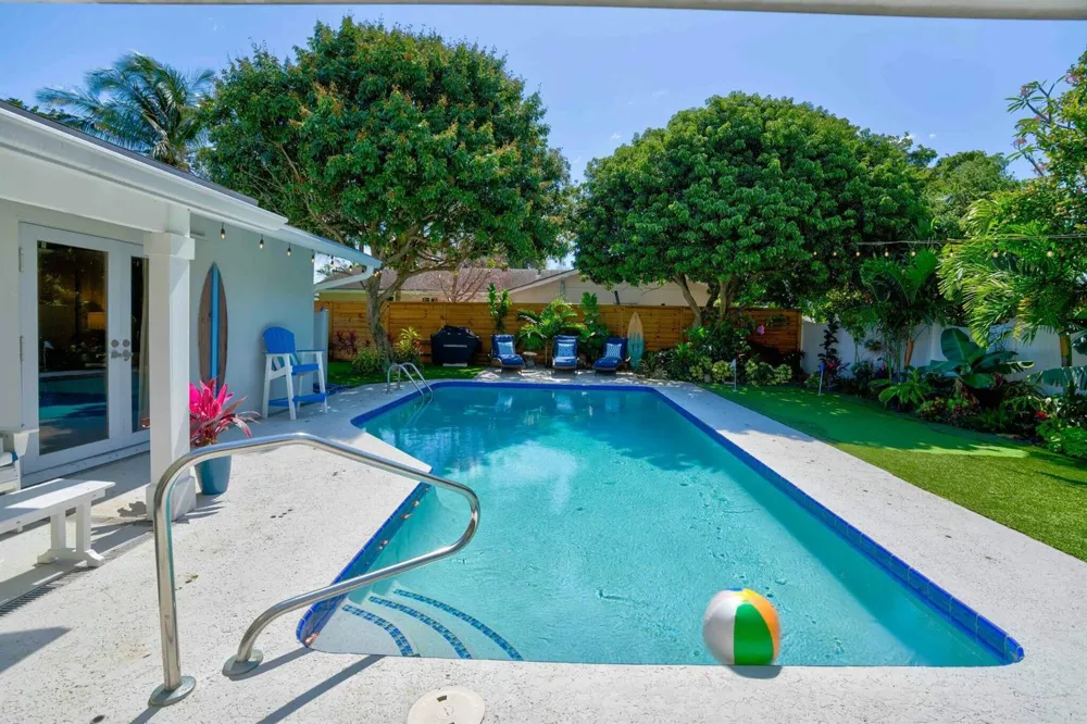 547 Marlin Road North Palm Beach, FL 33408