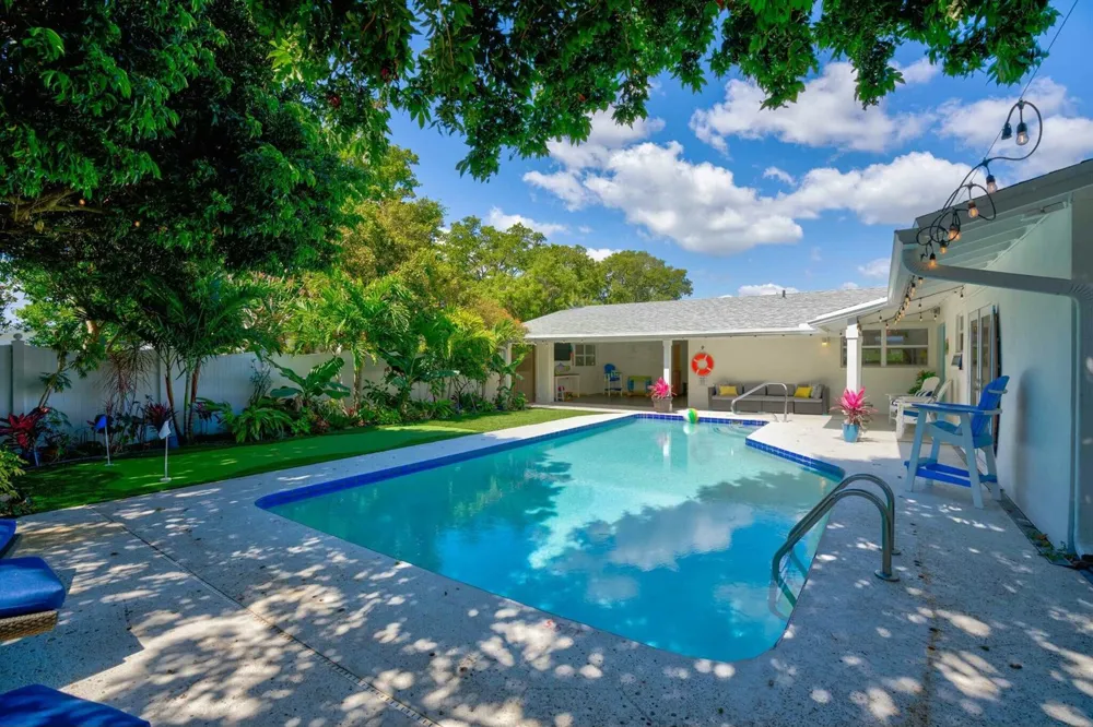 547 Marlin Road North Palm Beach, FL 33408