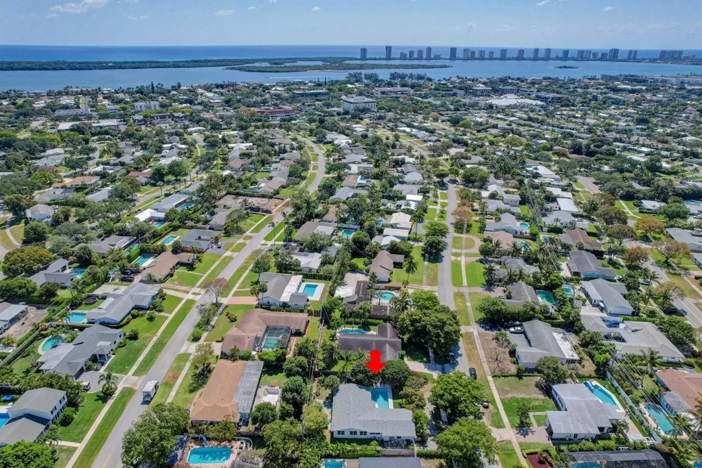547 Marlin Road North Palm Beach, FL 33408