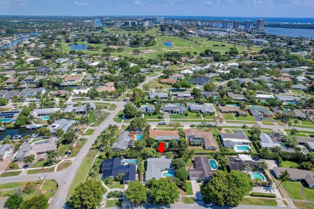 547 Marlin Road North Palm Beach, FL 33408