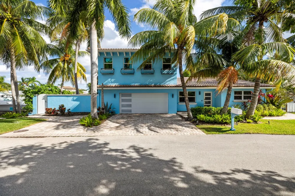 100 Neptune Drive Hypoluxo, FL 33462