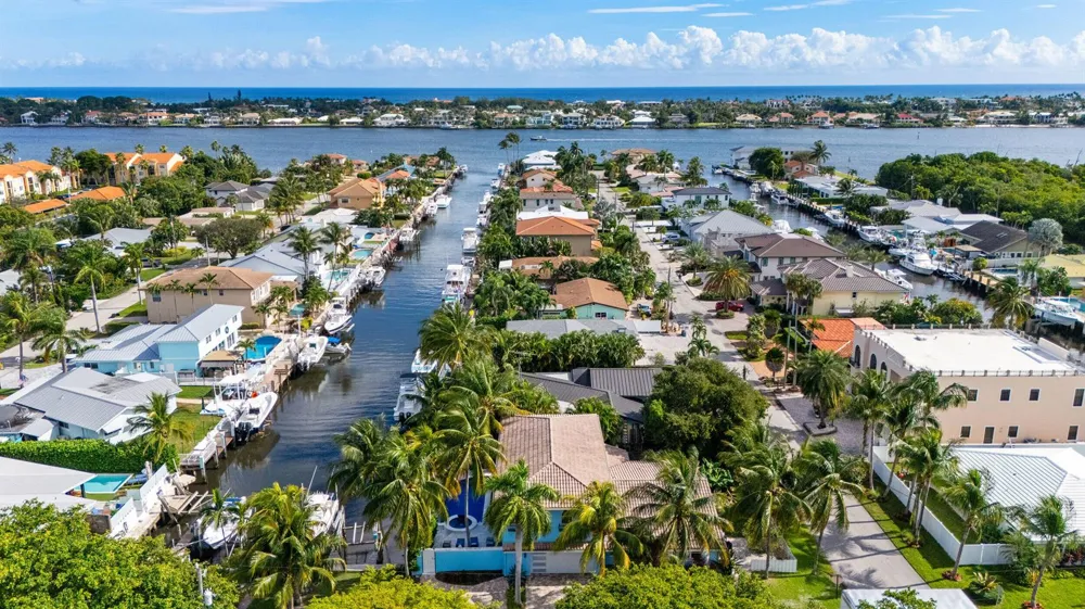 100 Neptune Drive Hypoluxo, FL 33462