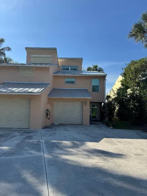 409 Fernandina Street