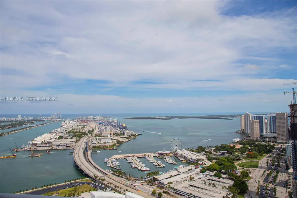 888 Biscayne Blvd #5207 Miami, FL 33132