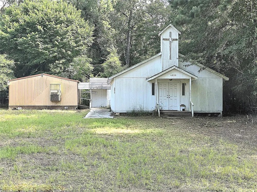 4850 Fm 2666 Road Shepherd, TX 77371