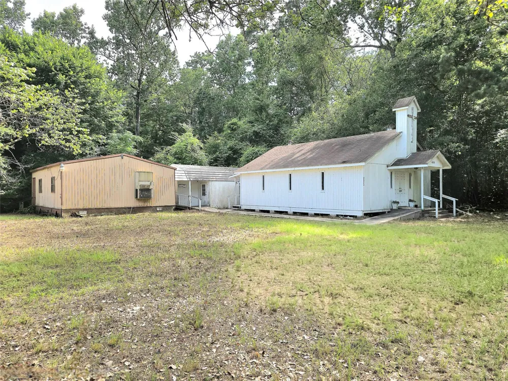 4850 Fm 2666 Road Shepherd, TX 77371